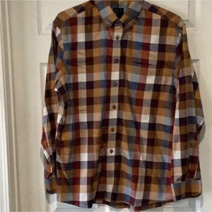 EUC Tailored fit Jos. A. Bank Travelers Collection Dress Shirt